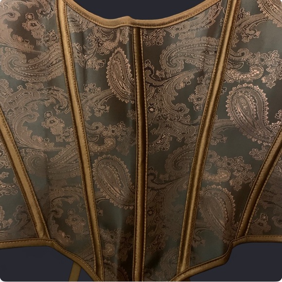 Elegant Brown Paisley Halter Top Corset - Picture 5 of 6